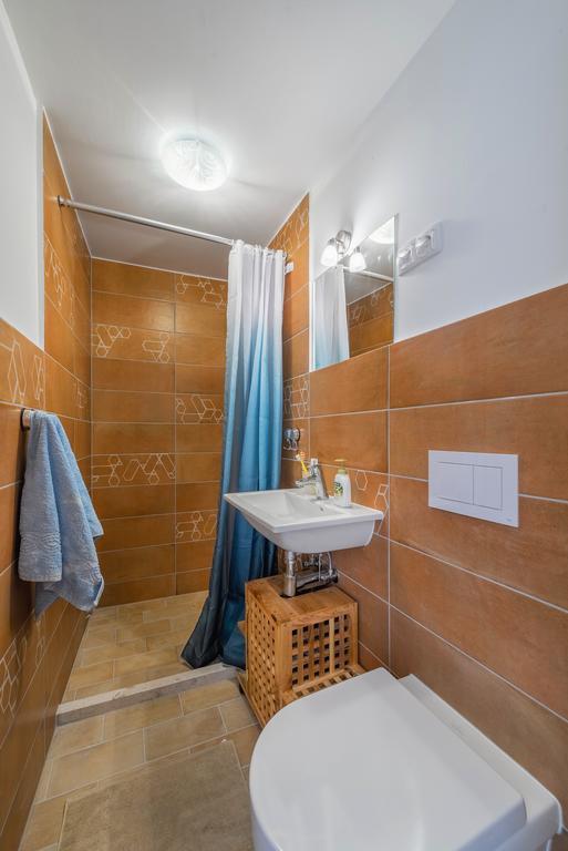 Apartment Pod Kastilom Jelsa  Exterior photo