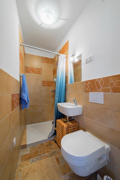 Apartment Pod Kastilom Jelsa  Exterior photo